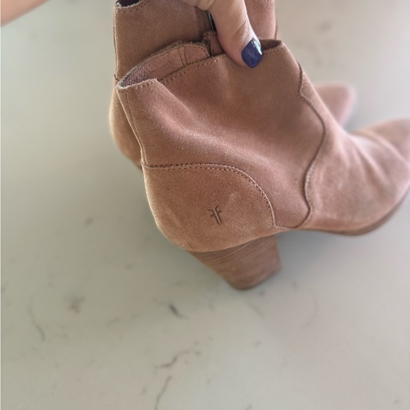 FRYE Women’s Beige Reed Ankle Bootie 7.5 - Picture 5 of 5